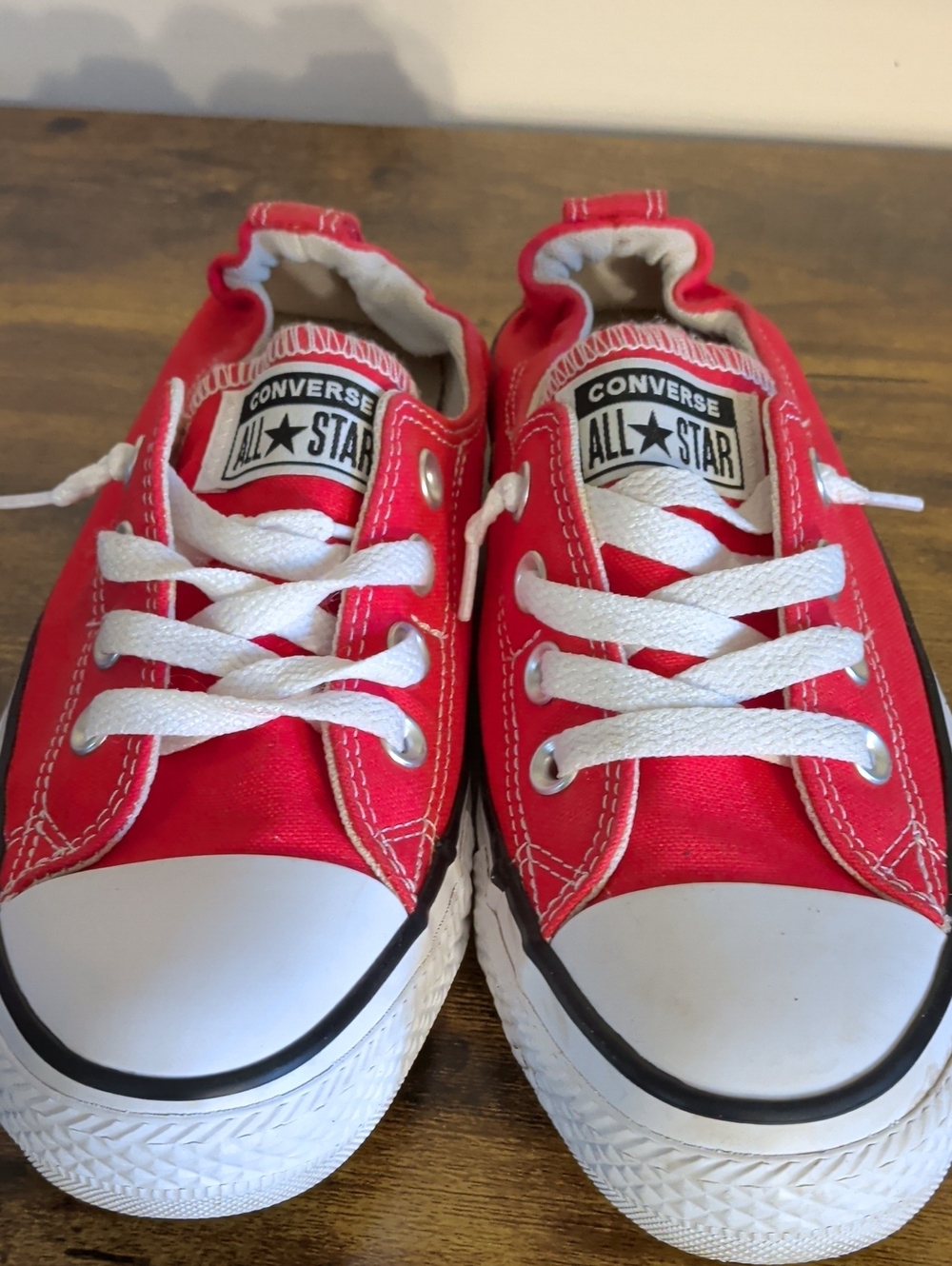 Converse Woman's Low Top Sneakers in Red and White